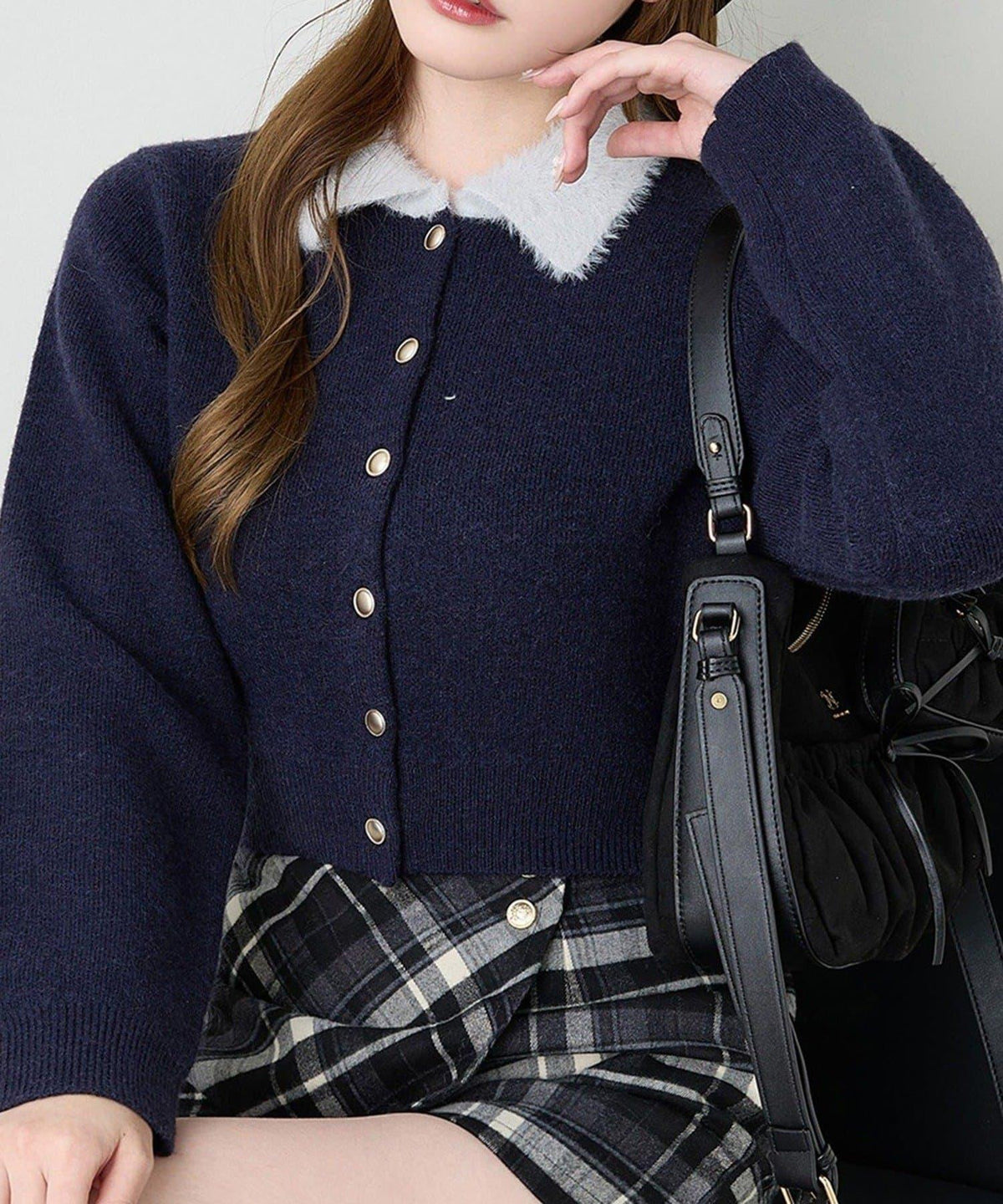 173696170