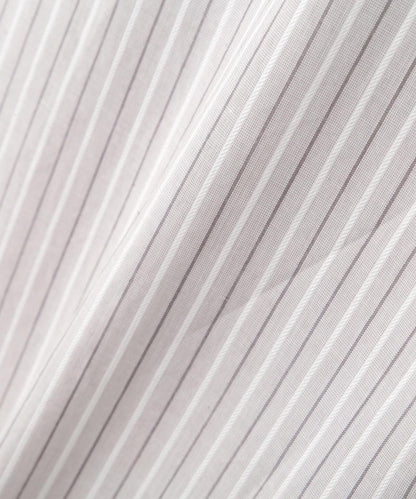 156832038