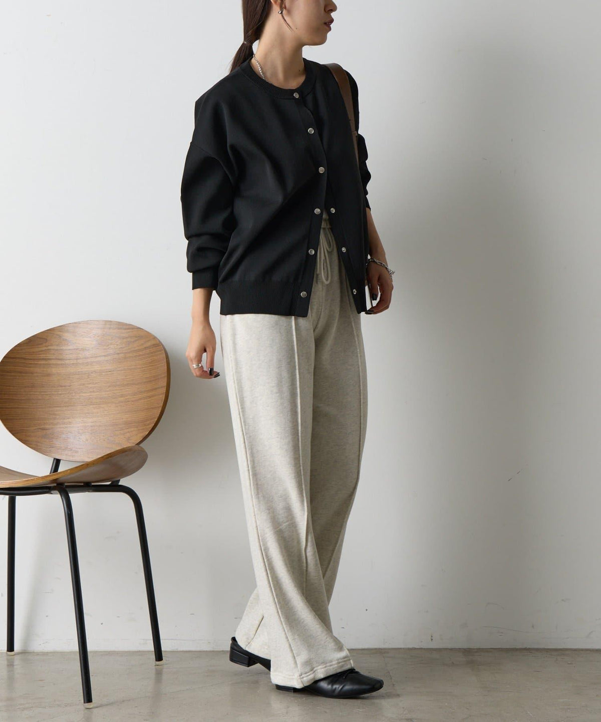 165979185