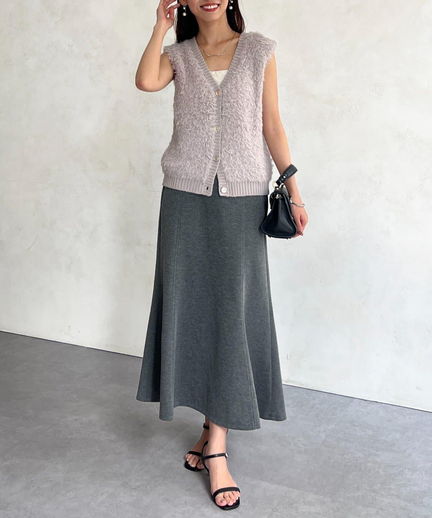 163009958