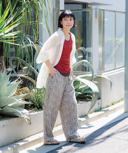 159544317