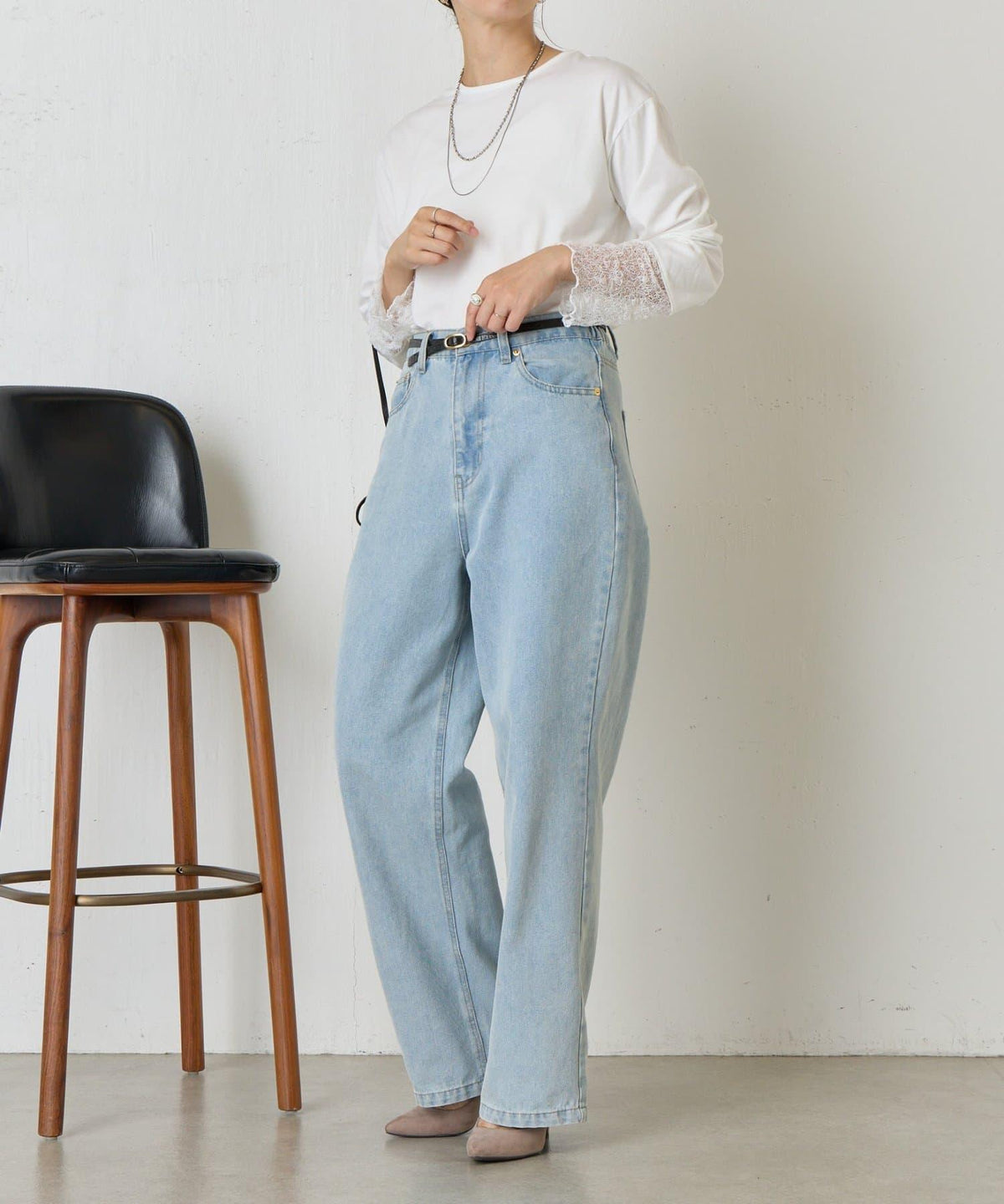 166153498