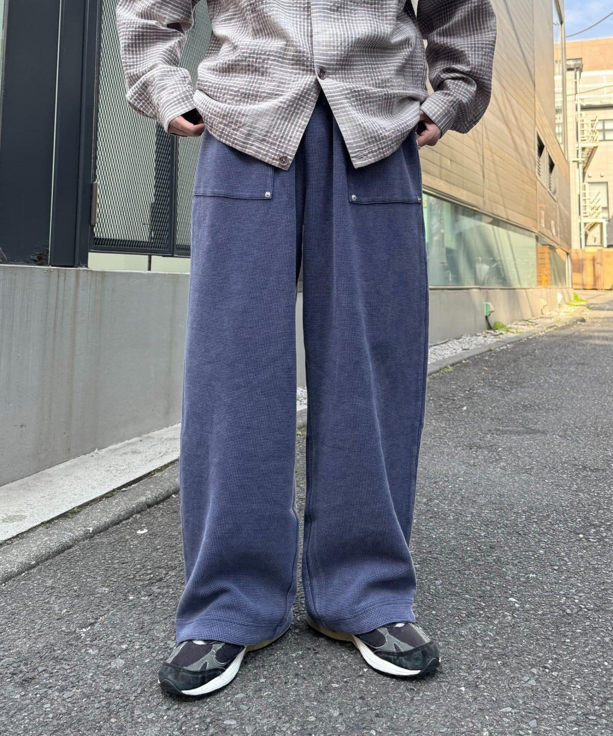 169057766