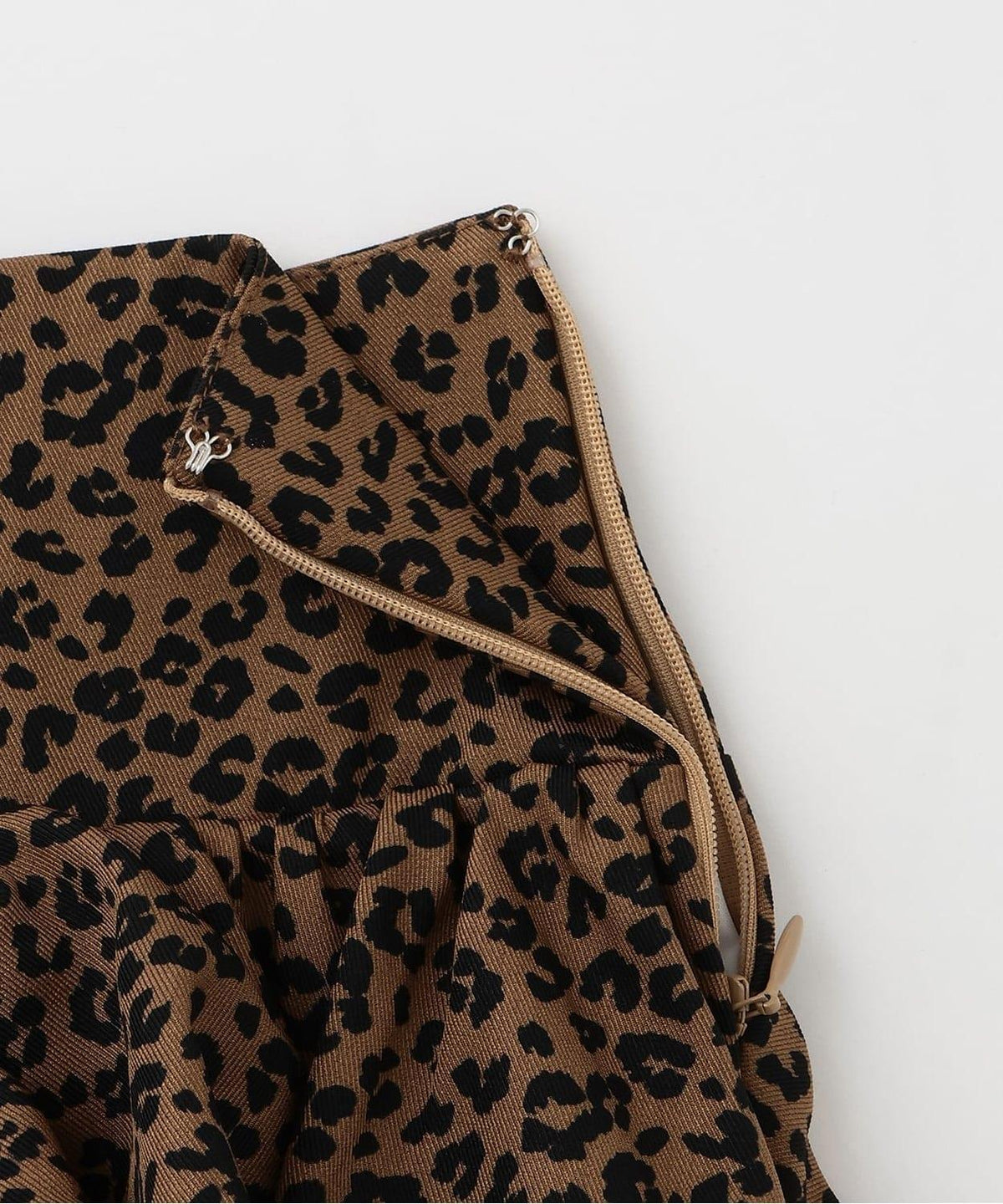 173691299