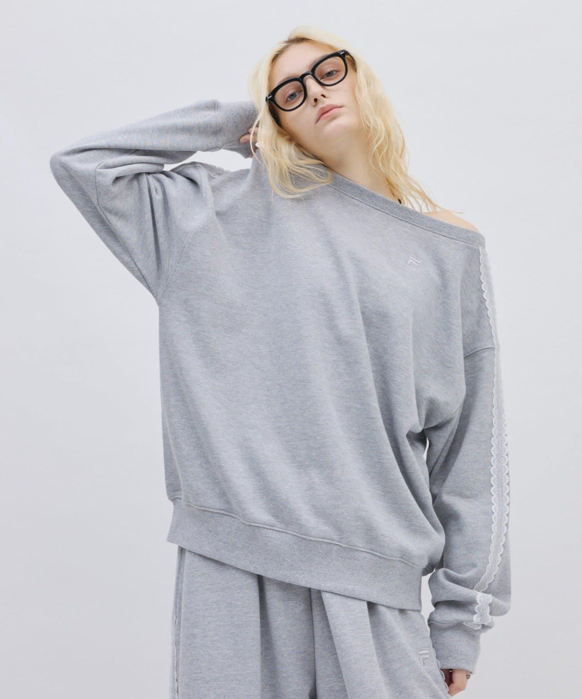 172644054