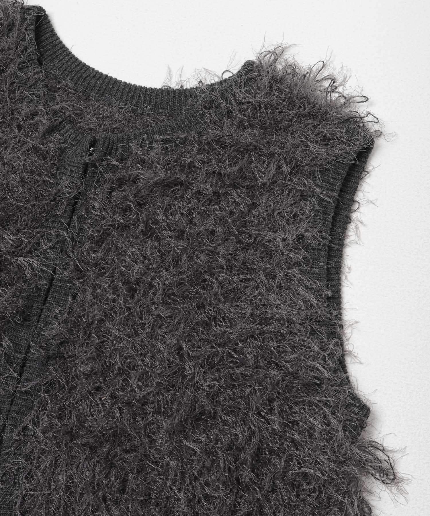 173049077