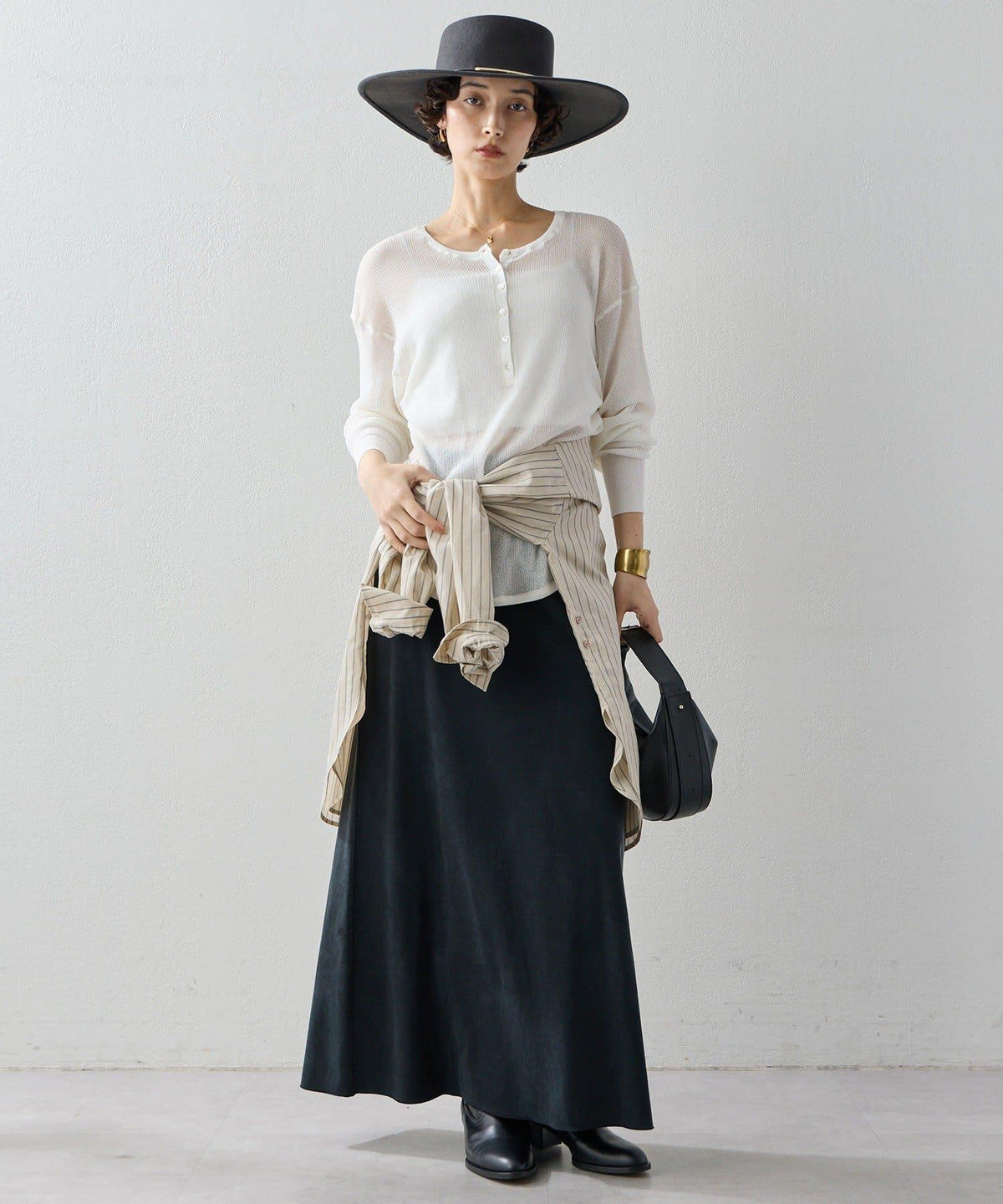 172076432