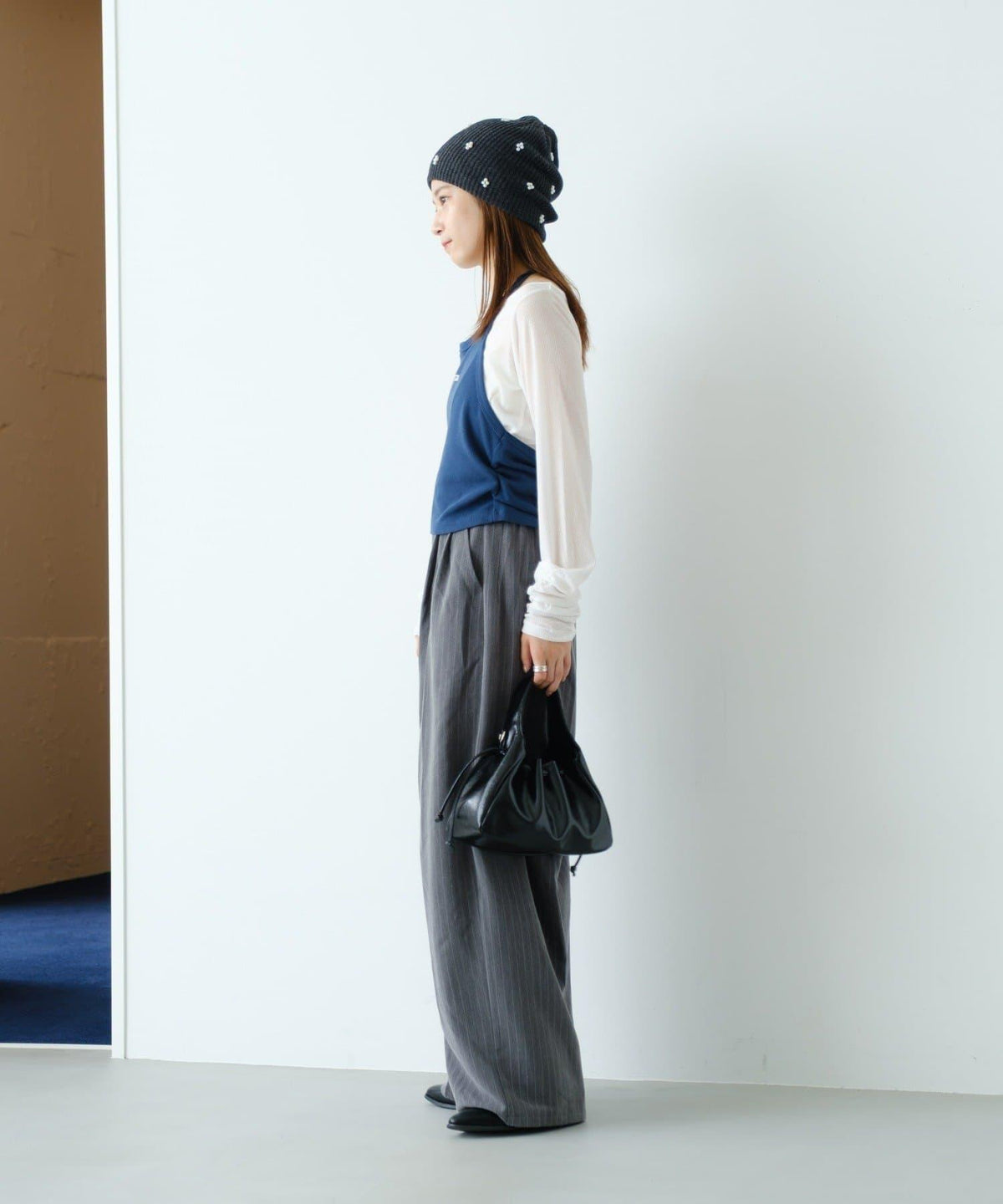 165967868