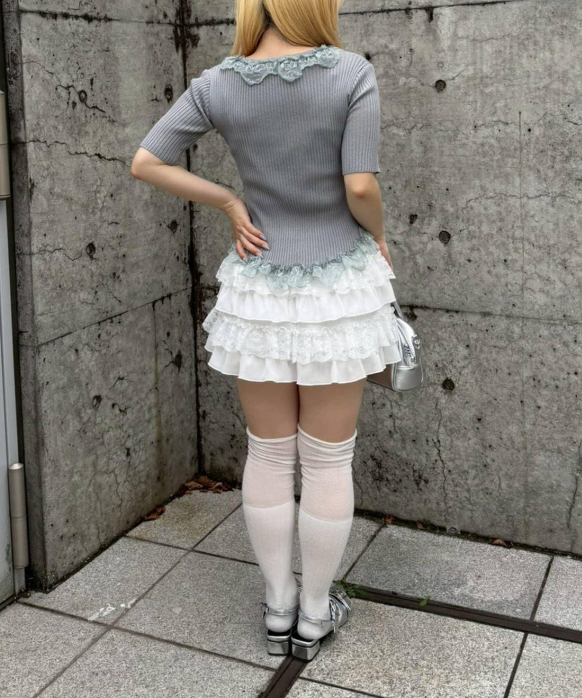 170596807