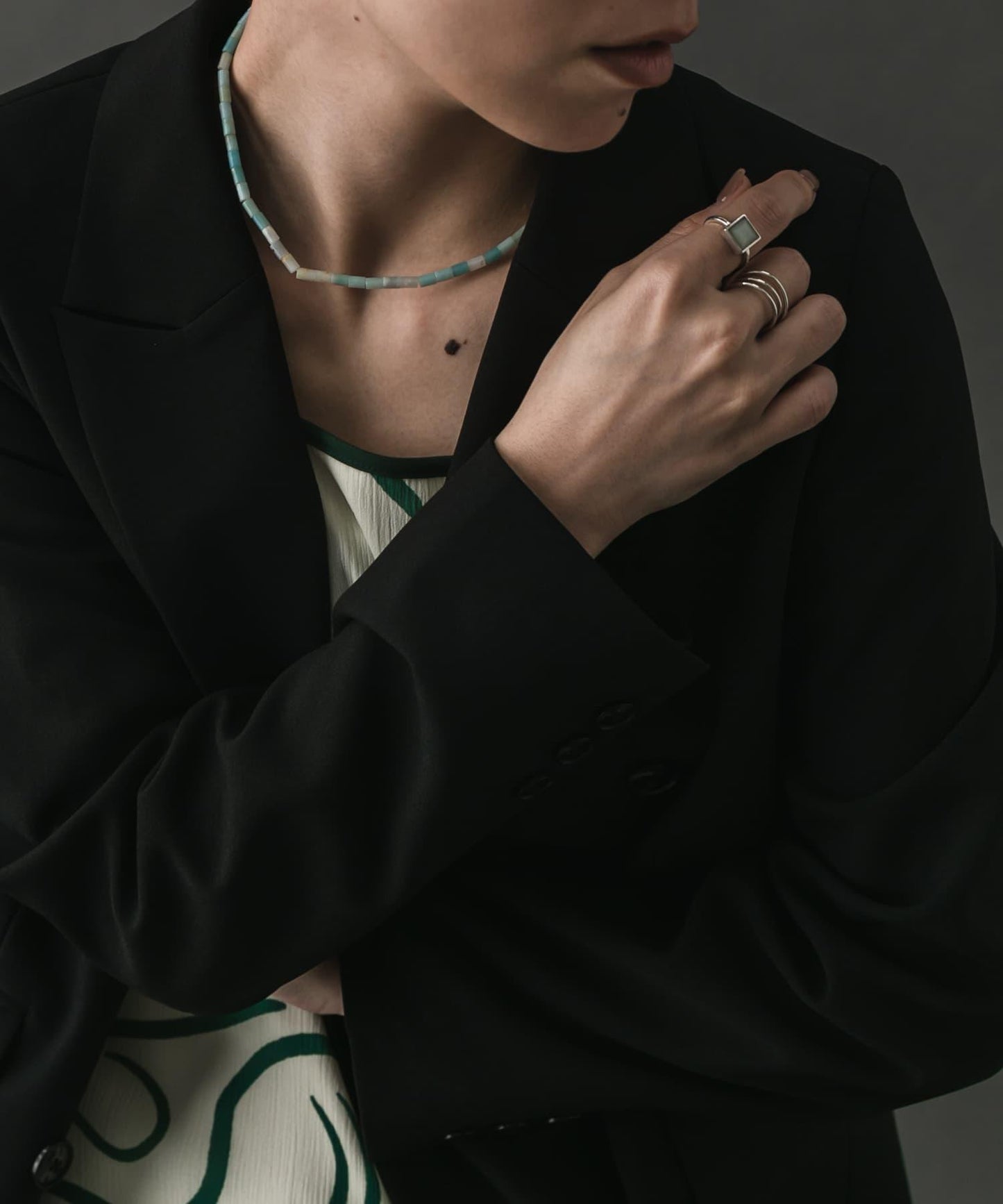 166077602