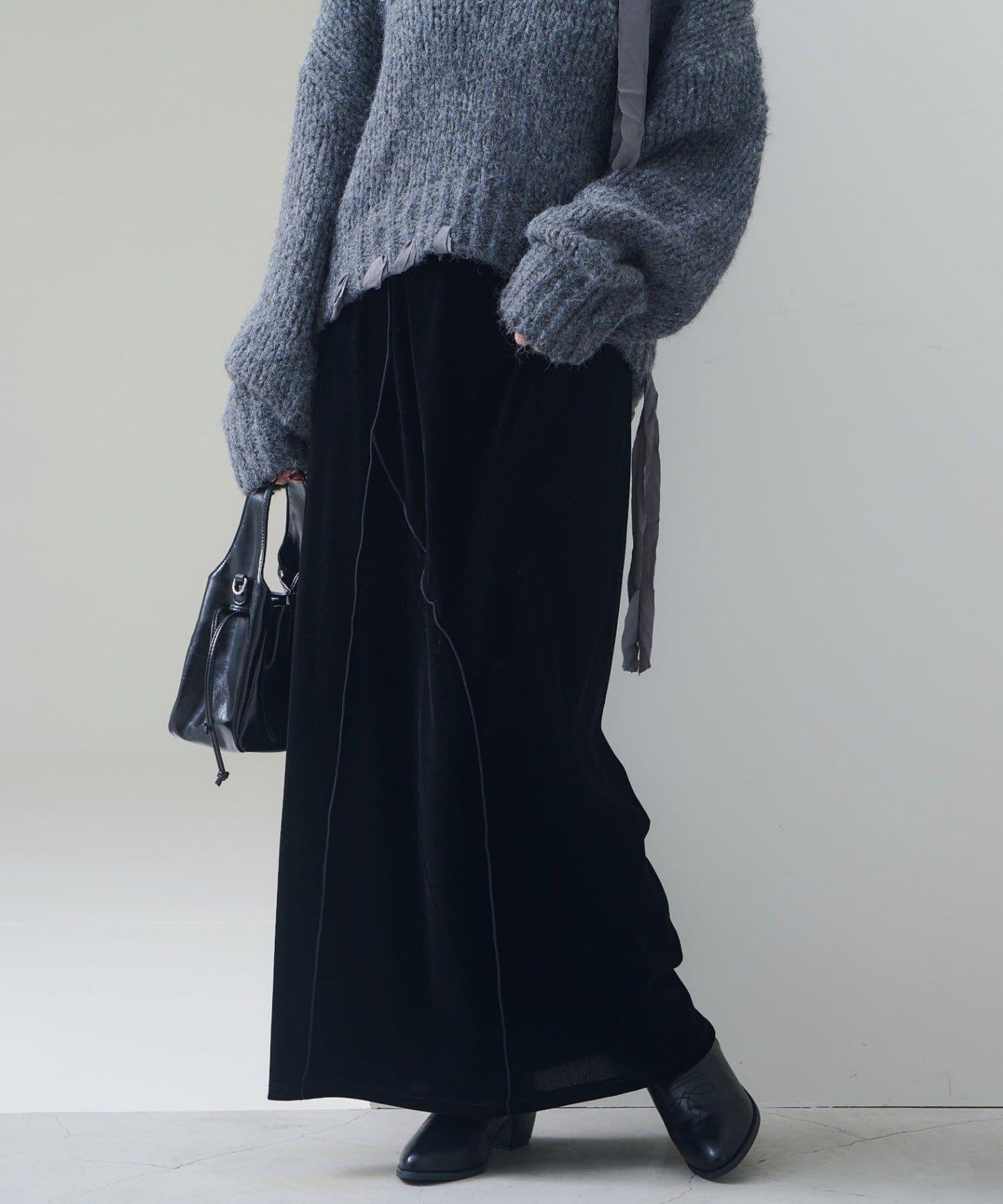 172605764