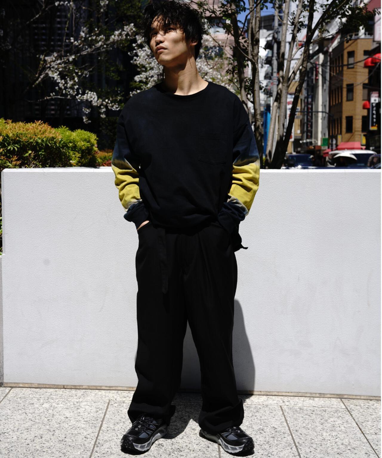 160987100
