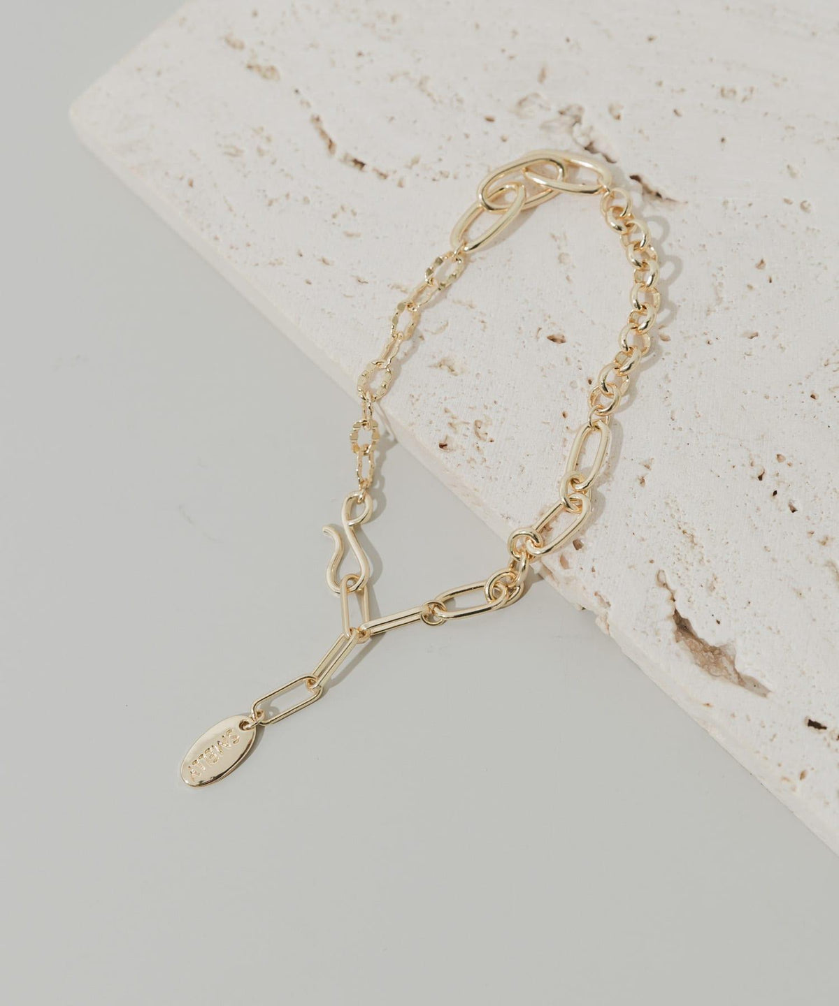 166273749