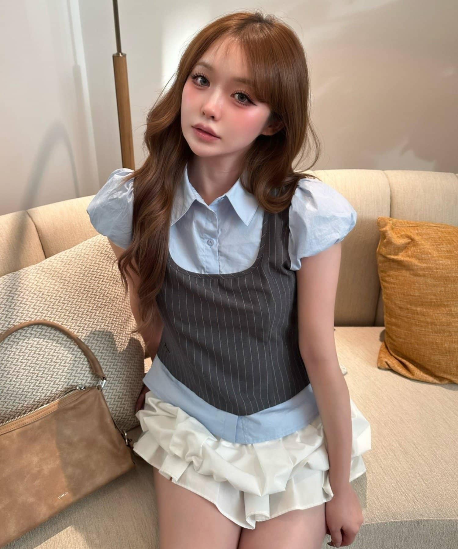 172828038
