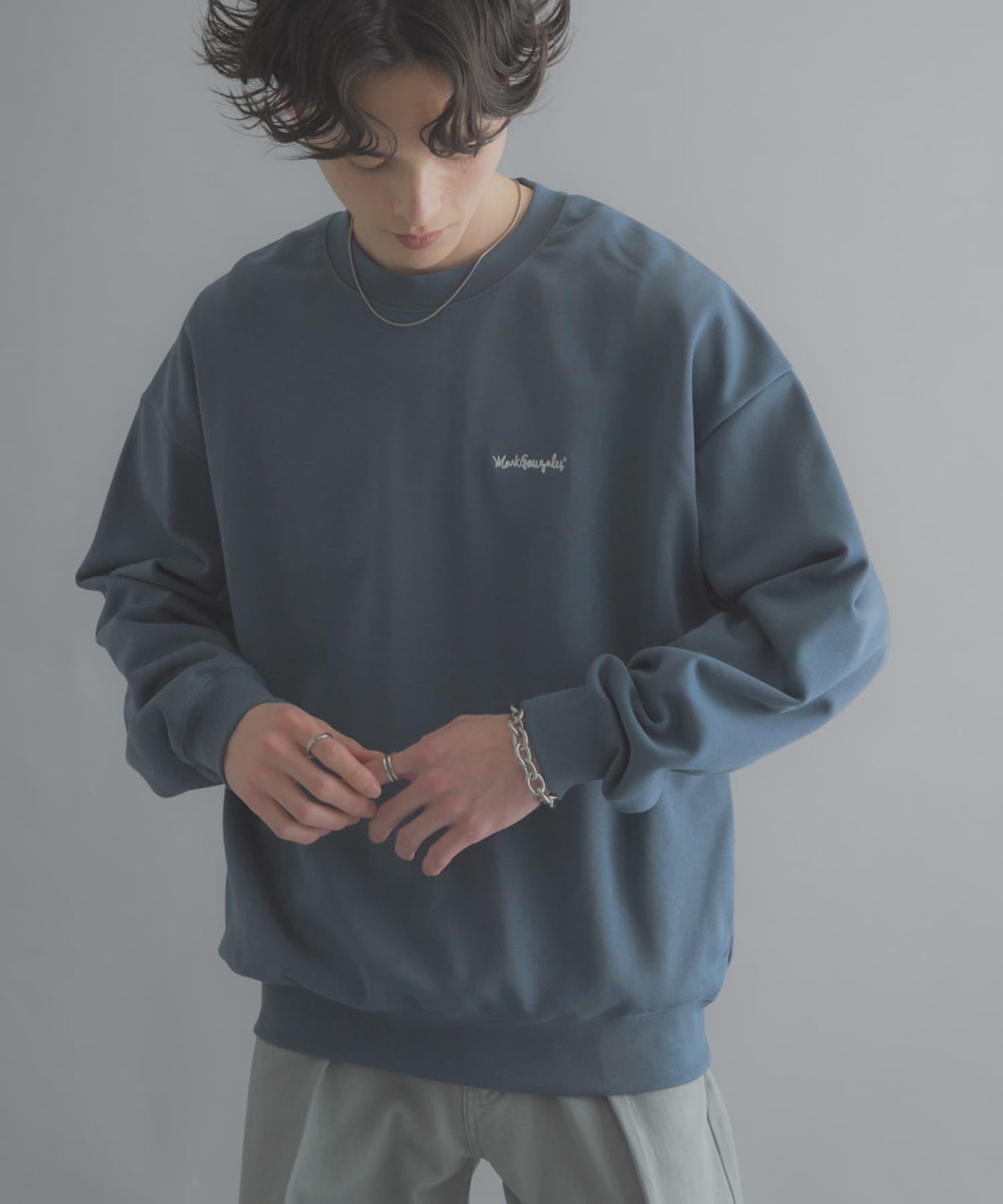 169295049