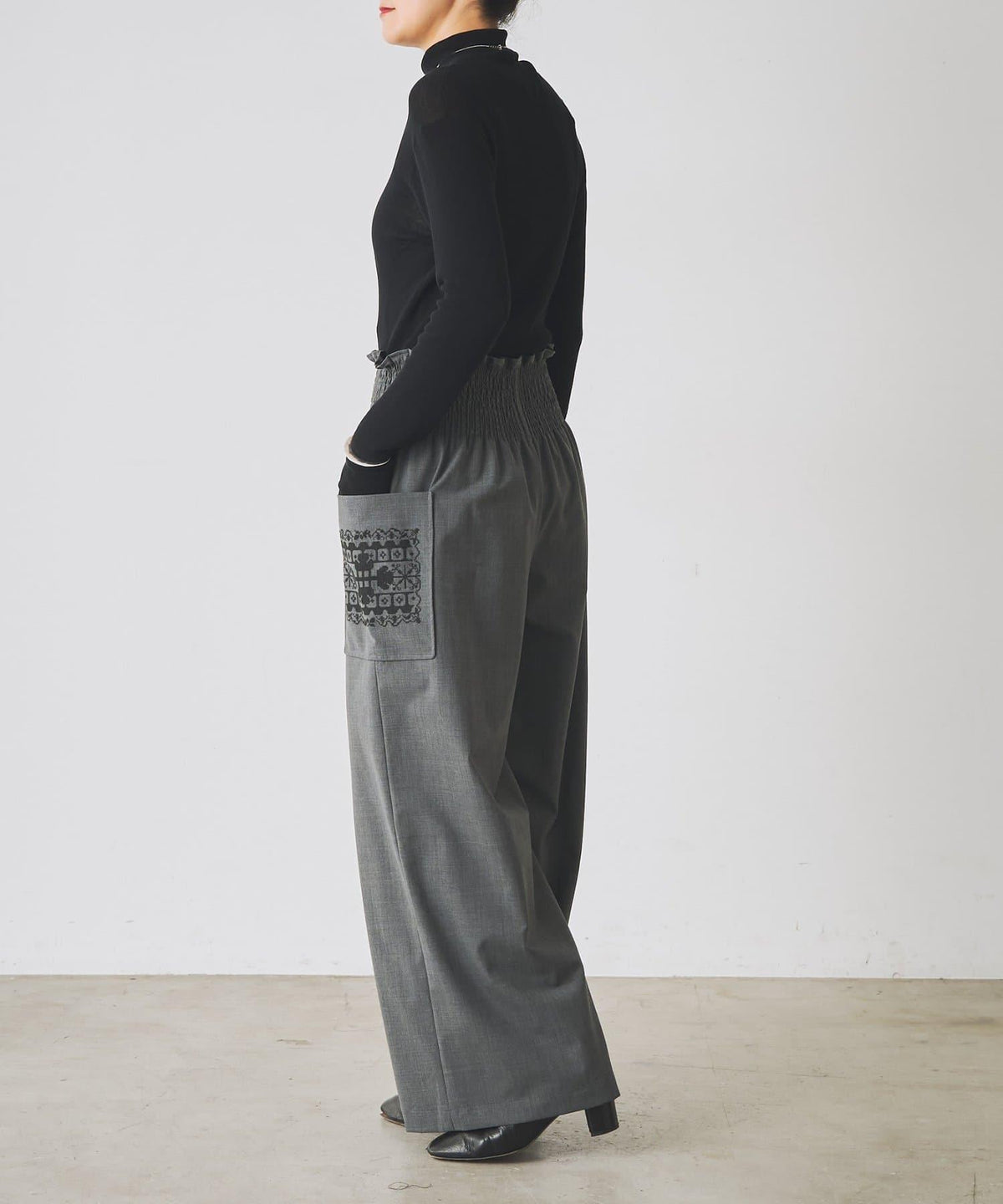 173215642