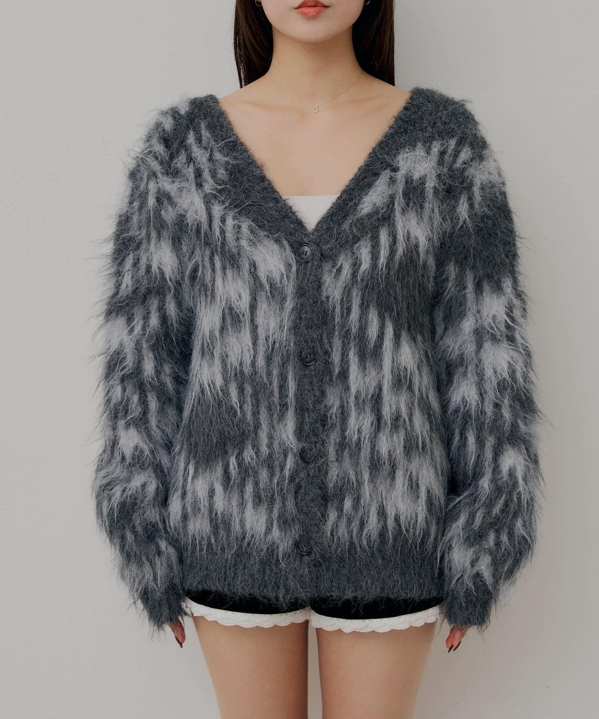 173543729